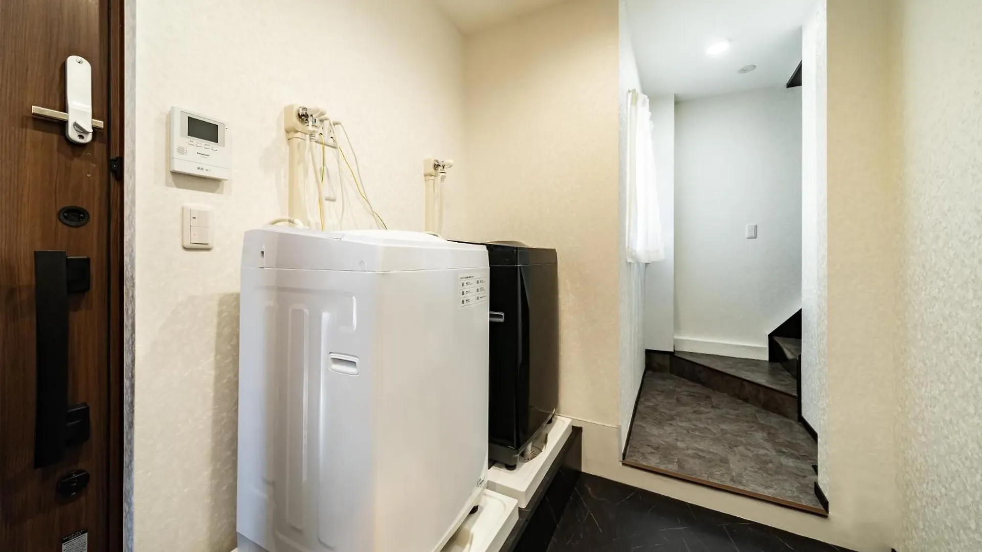 84-1, Shiomi 101, Entire Room For Rent Tokyo Apartment